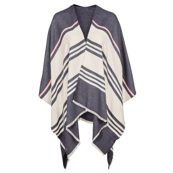 Bench Accessories - 💖5 for $50💖Bench Blue, white and pink Striped Poncho
